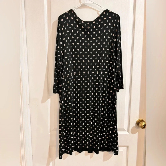 FINAL PRICE J. Jill Geometric Print Jersey Knit Shirt Dress with Pockets - Picture 10 of 11